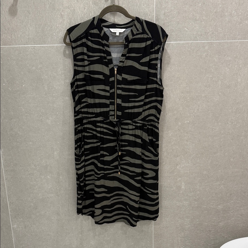 APRICOT Black and Gray Zebra Print Mini Dress
